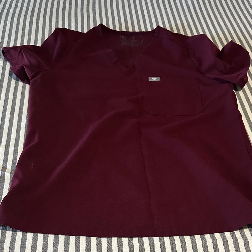 Figs Women's Scrub Top in Burgundy